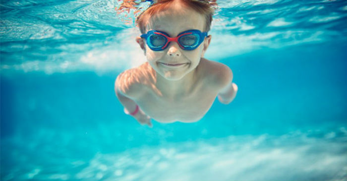 Πώς να μάθω το παιδί μου κολύμπι με 5 εύκολα βήματα!