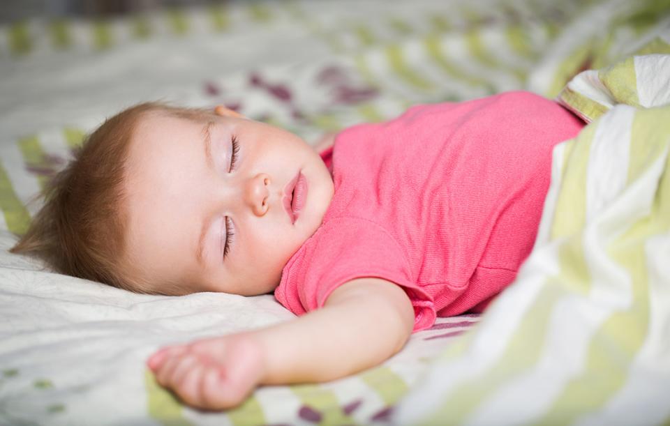 Tips για να κοιμηθεί το μωράκι σας σαν αγγελούδι εύκολα και γρήγορα