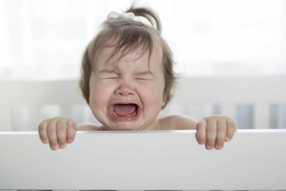 Όταν αφήνουμε τα μωρά να κλαίνε, δεν γίνονται αυτόνομα αλλά ανασφαλή